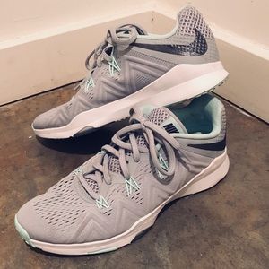 Nike Training size 8